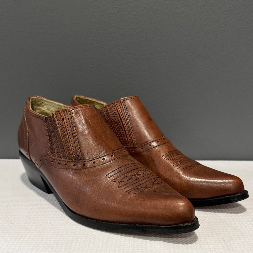 Dingo Leather Booties Women’s Size 8 GUC